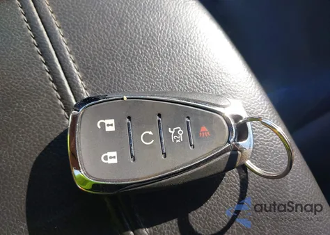 2020 Chevrolet Malibu Fwd Lt из США, поврежденный, VIN 1G1ZD5ST2LF083201